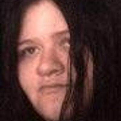 Profile Picture of Jessica Hooks (@nutinabunch) on Twitter