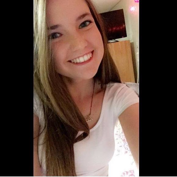 Profile Picture of Kaitlyn Godberson (@kgodberson) on Poshmark