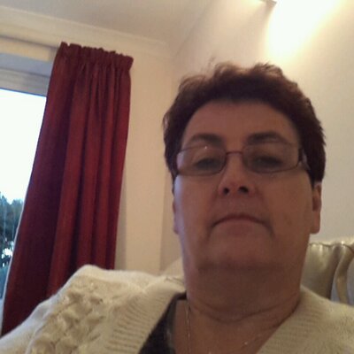 Profile Picture of Alison Browning (@RiotAugust) on Twitter