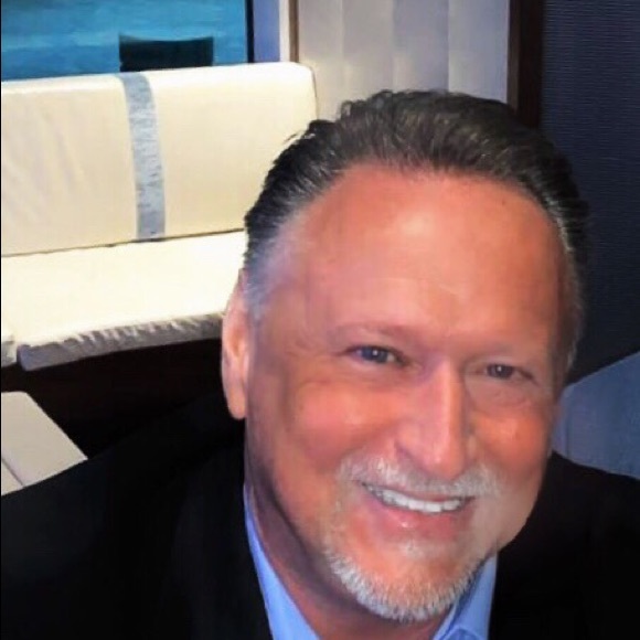 Profile Picture of Ken Carroll (@kencarroll40) on Poshmark