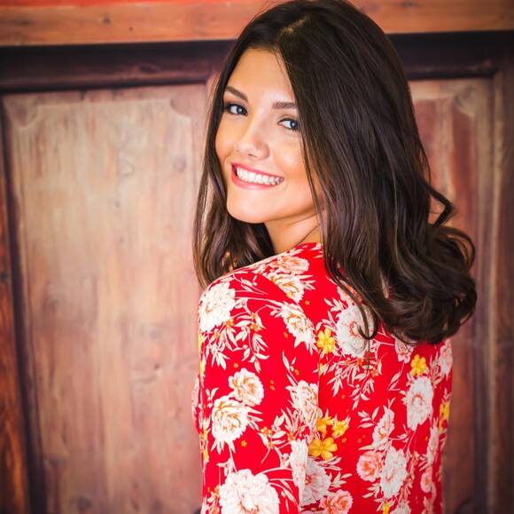 Profile Picture of Taylor Greenwaldt (@tagreenwaldt) on Poshmark