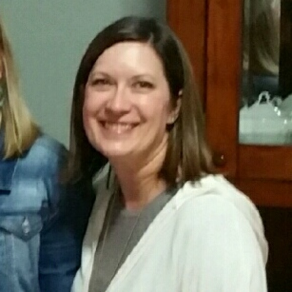 Profile Picture of Sherry Franson (@solig) on Poshmark