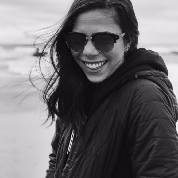 Profile Picture of Alexandra Bourque (@alibourque) on Poshmark