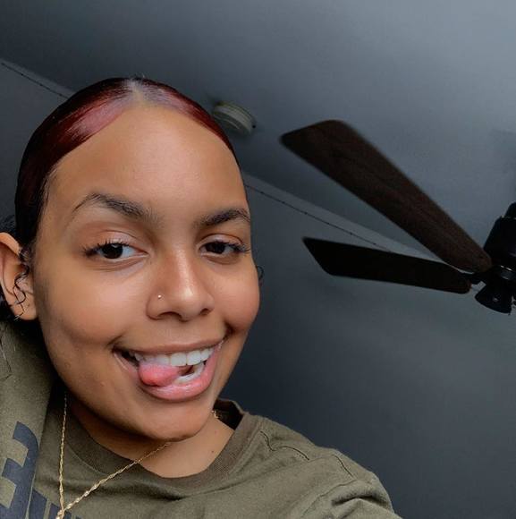 Profile Picture of Amber Jimenez (@ambyjj) on Poshmark