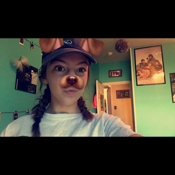 Profile Picture of Kaitlyn Keller (@kaitlynkeller13) on Poshmark