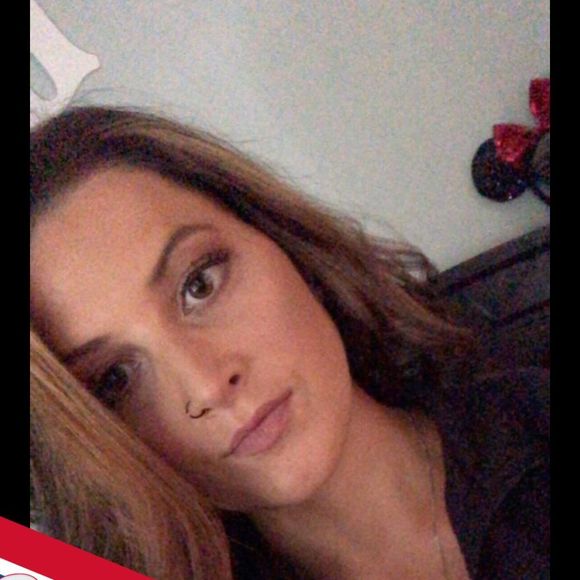 Profile Picture of Chelsey Tomsick (@chelrae20) on Poshmark