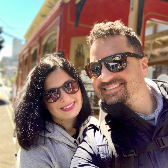 Profile Picture of Claudia Langsner (@clangsner) on Poshmark