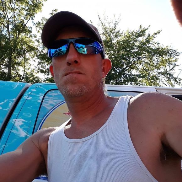 Profile Picture of Jason Wardrip (@jasonwardrip) on Poshmark