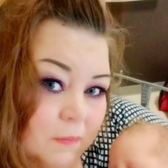 Profile Picture of Carly Dainty (@carlydainty) on Poshmark