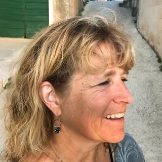 Profile Picture of April Ottey (@april_ottey_jewelry) on Instagram