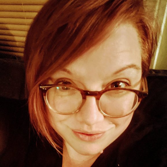 Profile Picture of Anna Collister (@annamariadawn) on Poshmark