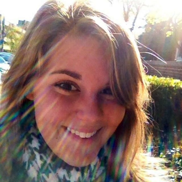 Profile Picture of Bridgitte Janowick (@bjanowick) on Poshmark