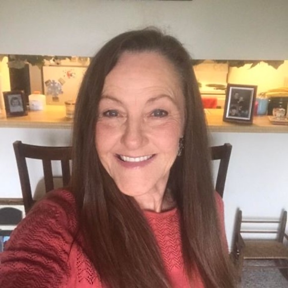 Profile Picture of Leah Goff (@leahjgoff3) on Poshmark