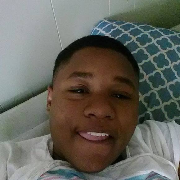 Profile Picture of Tiona Howard (@marie_221) on Poshmark