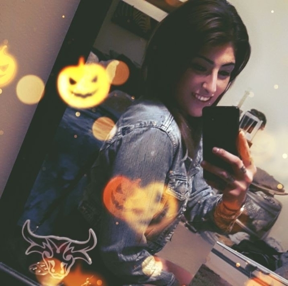 Profile Picture of Josephine Madruga (@j_madruga) on Poshmark