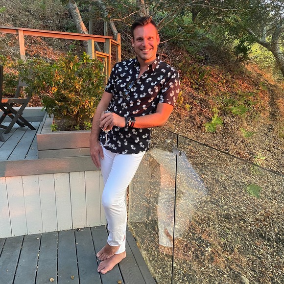 Profile Picture of Joshua Morgan (@joshuajrmorgan) on Poshmark