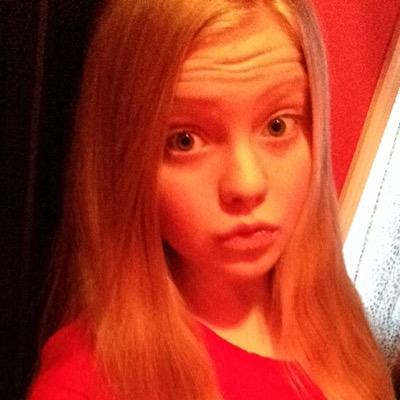 Profile Picture of Chloe Fields (@chloefields520) on Twitter