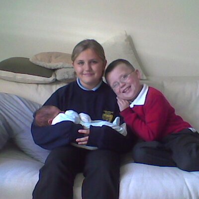 Profile Picture of Aimee Robinson (@ames11242) on Twitter