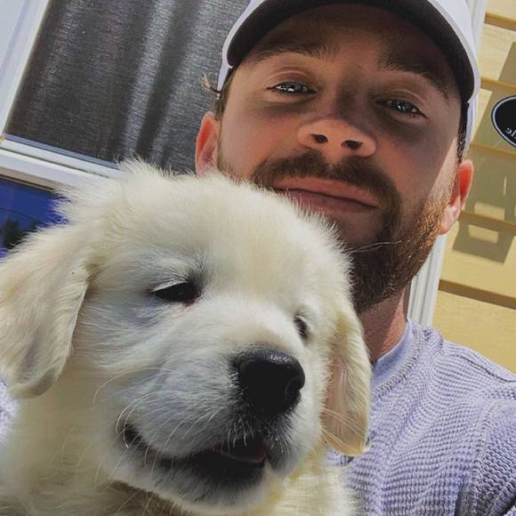 Profile Picture of Thomas Brady (@tbrady1023) on Poshmark