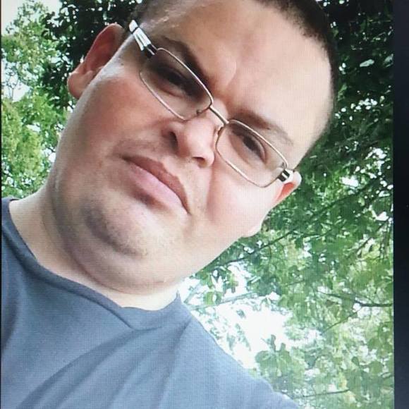 Profile Picture of Auday Taiseer (@audaytaiseer) on Poshmark