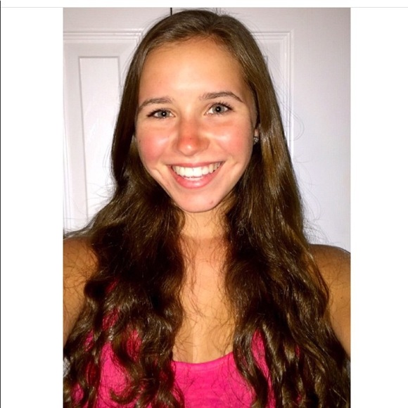 Profile Picture of Eliza Dixon (@elizadixon) on Poshmark