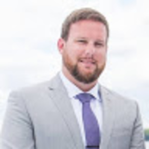 Profile Picture of Ben Mullins (@bencmullins84) on Poshmark