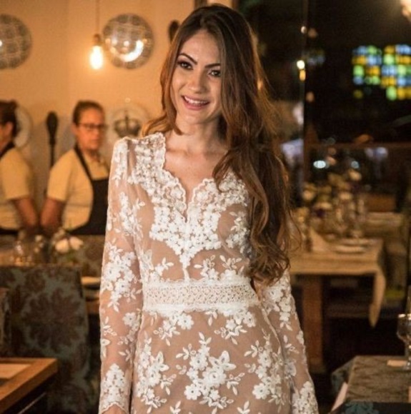 Profile Picture of Camila Padley (@cawcamila) on Poshmark