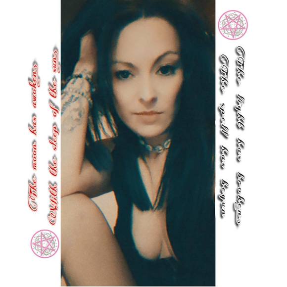 Profile Picture of Jodie James (@missmouser12) on Poshmark