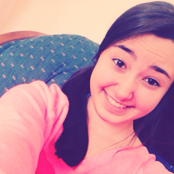 Profile Picture of Samantha Spadaro (@samanthaspadaro) on Poshmark