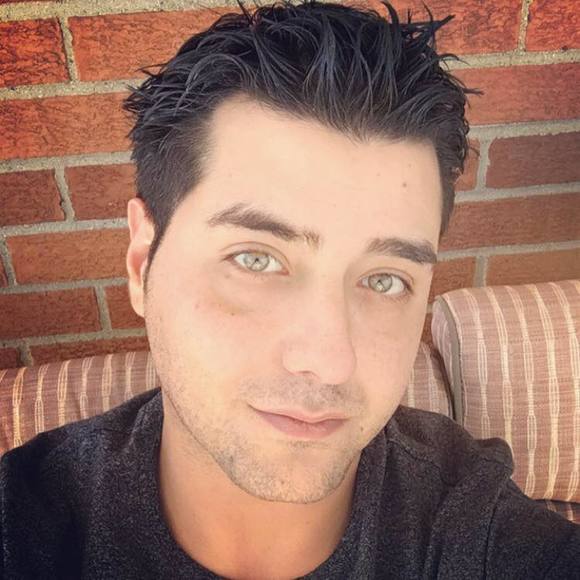 Profile Picture of David Shaheen (@daviebaby) on Poshmark
