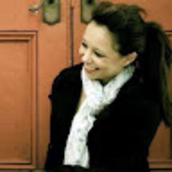 Profile Picture of Alexandra Gillmore (@argillmore) on Poshmark