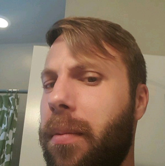 Profile Picture of Chris Randazzo (@razzrandazzo) on Poshmark