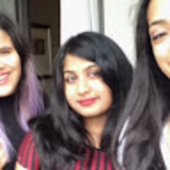 Profile Picture of Deepti Bulusu (@deeptibulusu1) on Poshmark