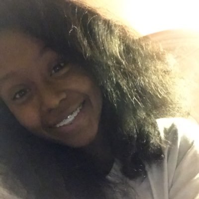 Profile Picture of Davina Wright (@simply_davina) on Twitter