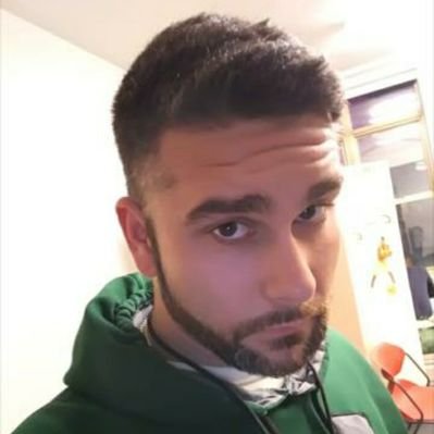 Profile Picture of Christopher Hoch (@Christo01613131) on Twitter