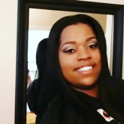 Profile Picture of DeLana Swift (@Dat_B) on Twitter