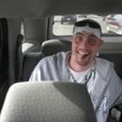 Profile Picture of Andrew Wallar (@Andyw26) on Twitter