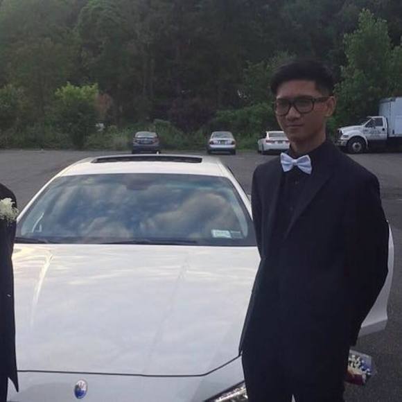 Profile Picture of Bryan Kuncahyo (@bryankuncahyo) on Poshmark