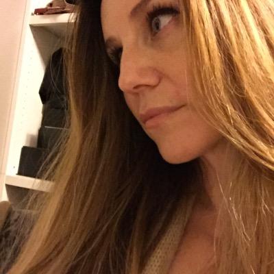Profile Picture of Erika Roen Devlin (@RoenErika) on Twitter