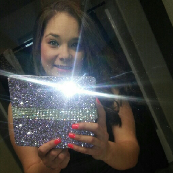 Profile Picture of Kim Perez (@kimperez87) on Poshmark