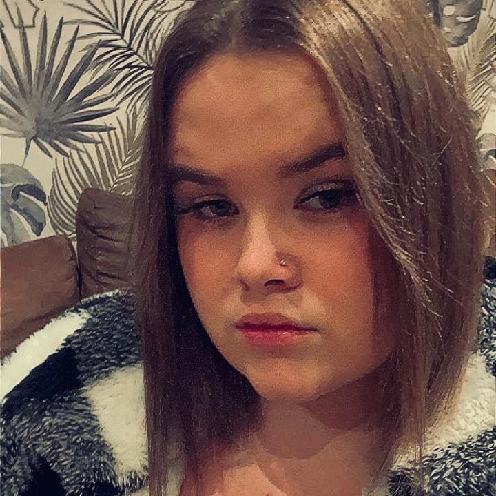 Profile Picture of Cassandra Gadron (@cassandragadron) on Tiktok