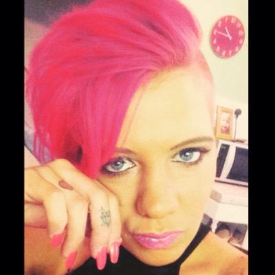 Profile Picture of Becky Jeffries (@blj1989) on Twitter
