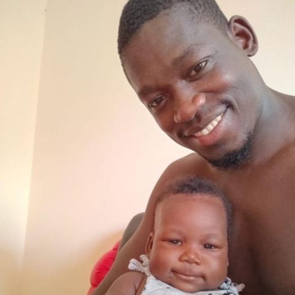 Profile Picture of Laurindo Nanque (@laurindonanque) on Poshmark