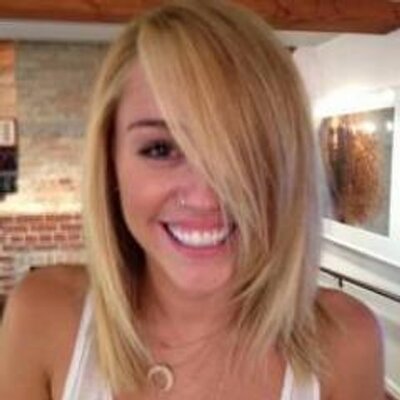 Profile Picture of HillaryDaniels (@HillaryDaniels6) on Twitter