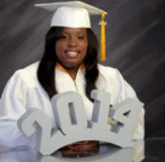 Profile Picture of Destiny Dupard (@duparddestiny) on Poshmark