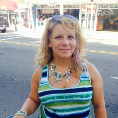 Profile Picture of April Thacker (@april_jean76) on Twitter