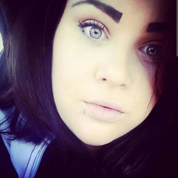 Profile Picture of Keisha Walls (@keishazoevega) on Poshmark