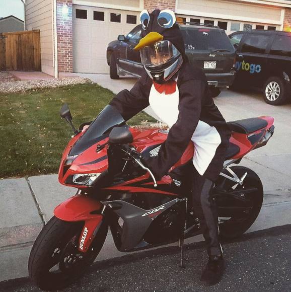 Profile Picture of Paul Guzman (@pablo5193) on Poshmark