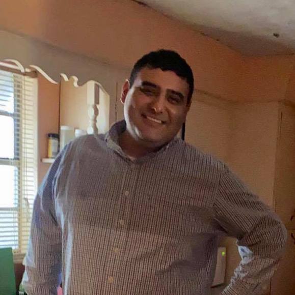 Profile Picture of Chris Mendieta (@mendieta91) on Poshmark