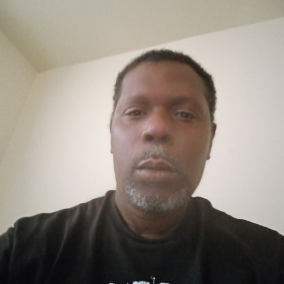 Profile Picture of Derrick Allen (@allenderrick983) on Poshmark